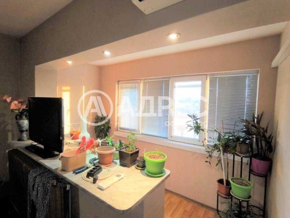 Тристаен апартамент в Разград, Васил Левски - 66 кв.м за 1005 €/кв.м - Снимка #1