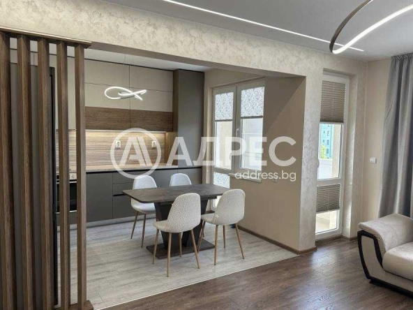 Дава се под наем Тристаен апартамент в Разград, Освобождение - 89 кв.м за 510 € - Снимка #1