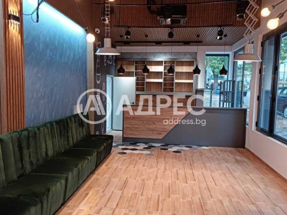 Дава се под наем Магазин в Разград, Варош - 188 кв.м за 1275 € - Снимка #1