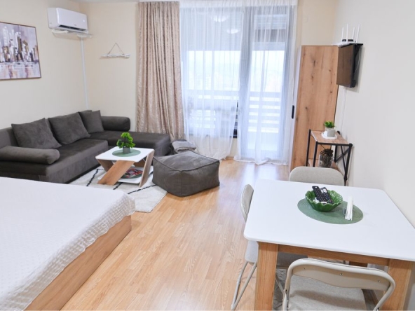 Дава се под наем Едностаен апартамент в Разлог - 46 кв.м за 66.3 € - Снимка #1