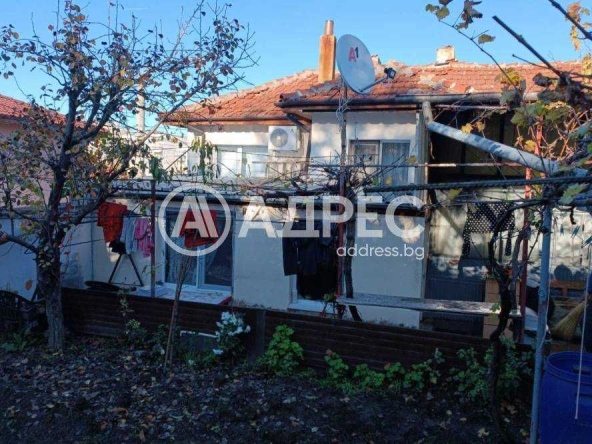 Дава се под наем Къща в Разград, Бели Лом - 168 кв.м за 255600 € - Снимка #1