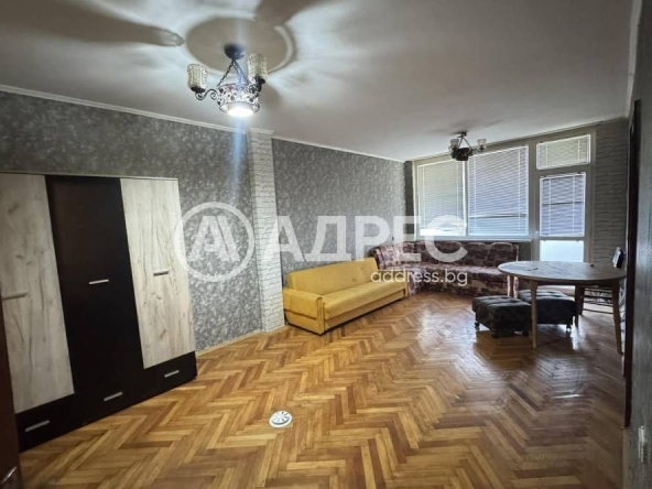 Тристаен апартамент в Попово - 91 кв.м за 902 €/кв.м - Снимка #1