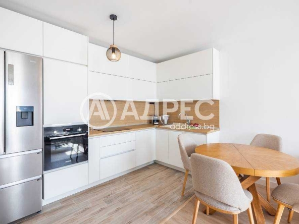 Тристаен апартамент в Варна, Цветен квартал - 99 кв.м за 1340 €/кв.м - Снимка #1