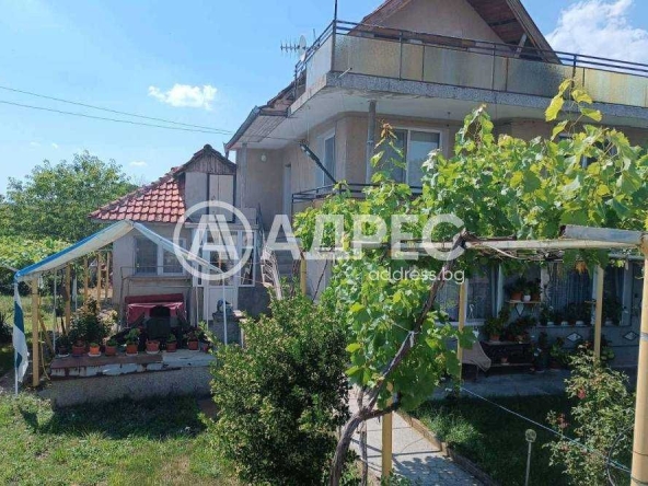 Къща в с. Киченица, Област Разград - 126 кв.м за 688 €/кв.м - Снимка #1