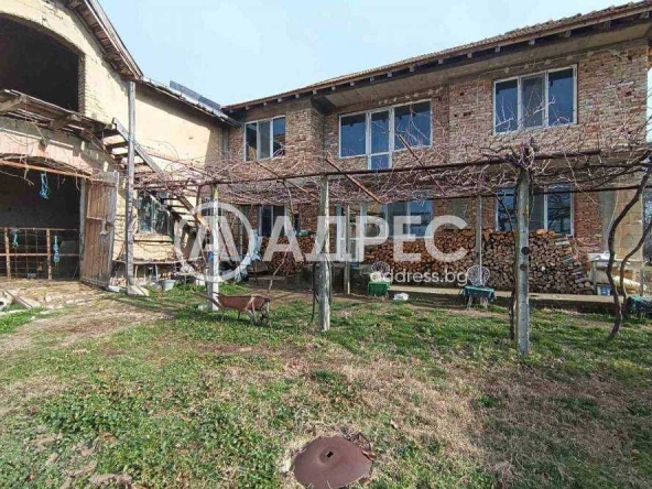Промишлена сграда в Разград, Център - 255 кв.м за 166 €/кв.м - Снимка #1