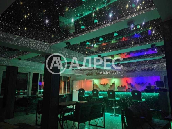 Заведение в Разград, Орел - 260 кв.м за 5 €/кв.м - Снимка #1