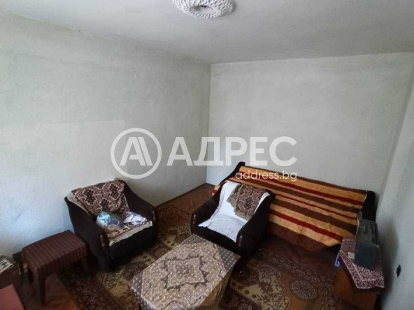 Двустаен апартамент в Разград, Васил Левски - 64 кв.м за 672 €/кв.м - Снимка #1