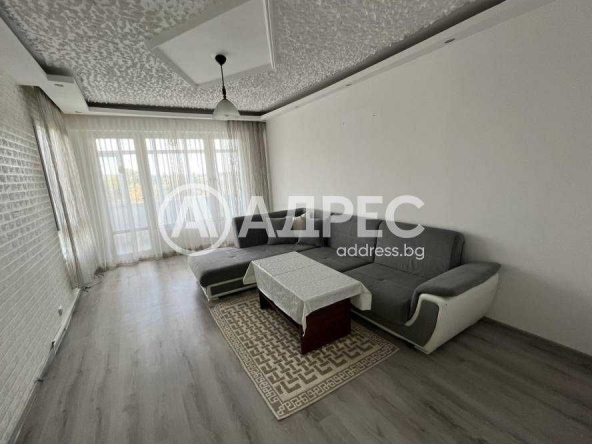 Дава се под наем Двустаен апартамент в Разград, Център - 75 кв.м за 204 € - Снимка #1