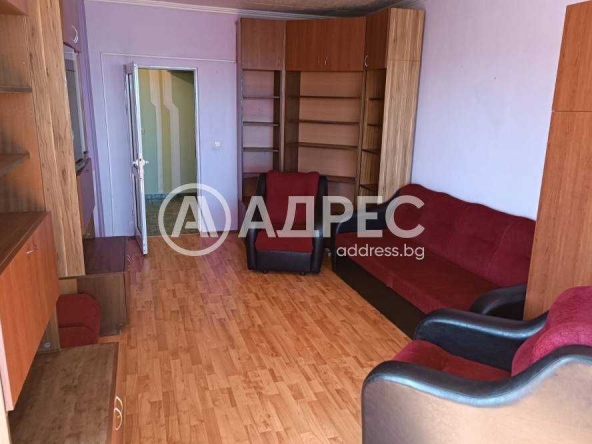Дава се под наем Тристаен апартамент в Разград, Орел - 76 кв.м за 75807.93 € - Снимка #1