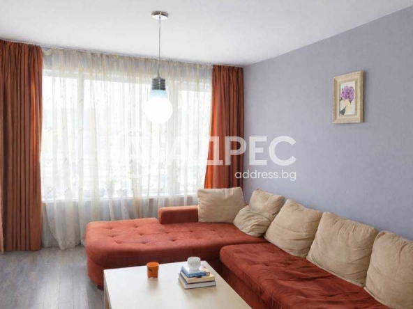 Дава се под наем Двустаен апартамент в Разград, Център - 65 кв.м за 109721.91 € - Снимка #1