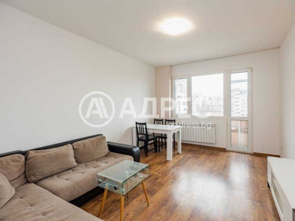 Двустаен апартамент в Варна, Младост 2 - 60 кв.м за 1250 €/кв.м - Снимка #1