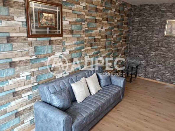 Дава се под наем Двустаен апартамент в Разград, Център - 62 кв.м за 228.99 € - Снимка #1