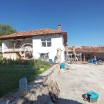 Къща в с. Каменар, Област Разград - 255 кв.м за 90 €/кв.м - Снимка #1