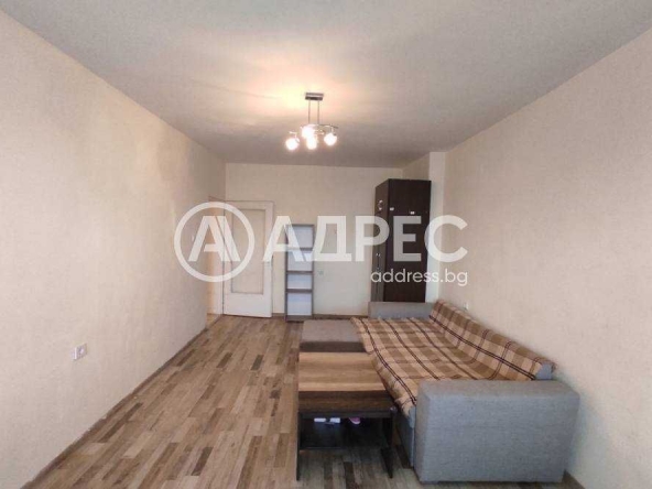 Тристаен апартамент в Разград, Център - 78 кв.м за 1406 €/кв.м - Снимка #1