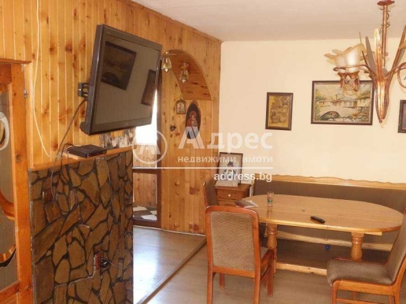 Тристаен апартамент в Разград, Житница - 106 кв.м за 866 €/кв.м - Снимка #1