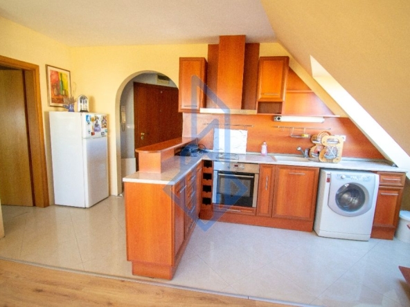 Дава се под наем Двустаен апартамент в София, Слатина - 75 кв.м за 459 € - Снимка #1