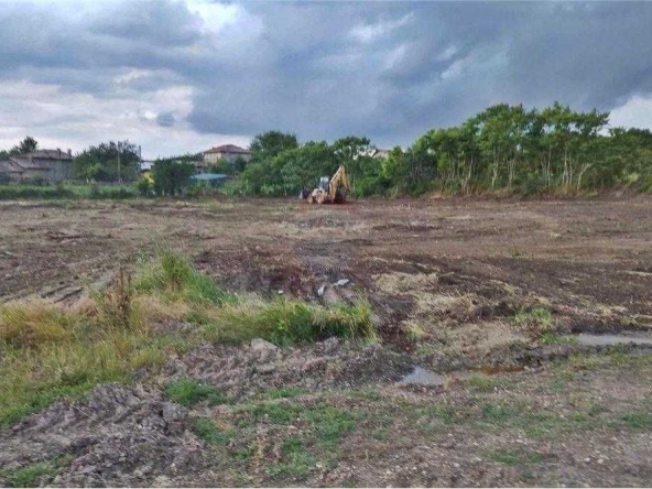 Парцел в с. Илия Блъсково, Област Шумен - 2262 кв.м за 5 €/кв.м - Снимка #1