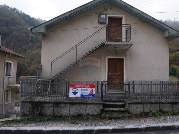 Къща в к.к. Пампорово - 300 кв.м за 317 €/кв.м - Снимка #1