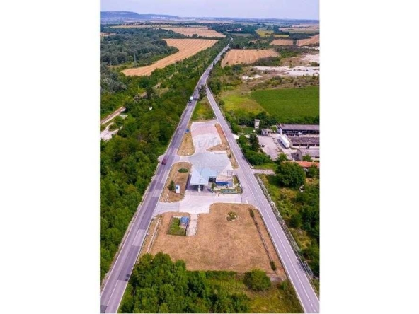 Магазин в Шумен, Пазара - 6659 кв.м за 105 €/кв.м - Снимка #1