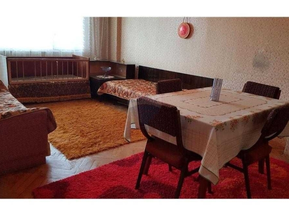 Тристаен апартамент в Шумен, Добруджански - 61 кв.м за 1216 €/кв.м - Снимка #1