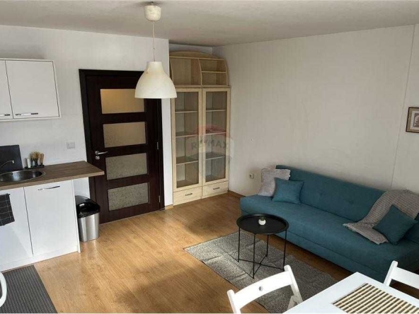 Дава се под наем Двустаен апартамент в Варна, Колхозен пазар - 60 кв.м за 357 € - Снимка #1