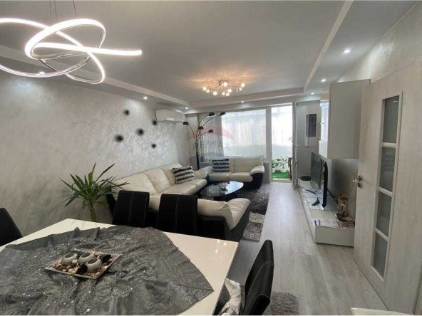 Двустаен апартамент в Разград, Бели Лом - 63 кв.м за 1660 €/кв.м - Снимка #1