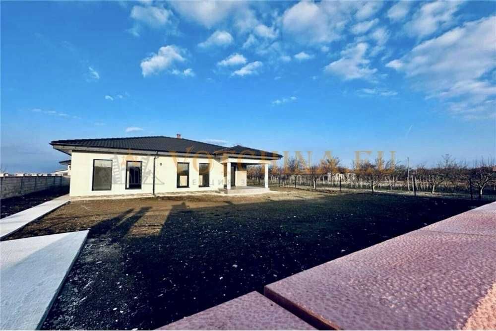 Къща в с. Соколово, Област Добрич - 134 кв.м за 1318 €/кв.м - Снимка #1
