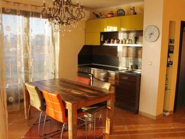 Тристаен апартамент в с. Синеморец, Област Бургас - 86 кв.м за 2163 €/кв.м - Снимка #1
