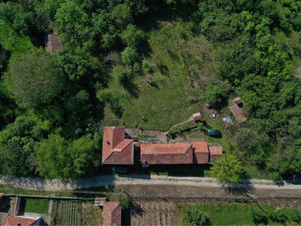 Къща в с. Телиш, Област Плевен - 100 кв.м за 179 €/кв.м - Снимка #1