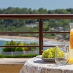 Дава се под наем Двустаен апартамент в Черноморец - 72 кв.м за 1428 € - Снимка #1