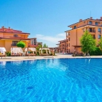 Дава се под наем Двустаен апартамент в Свети Влас - 60 кв.м за 66.3 € - Снимка #1