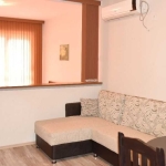 Дава се под наем Едностаен апартамент в Пловдив, Младежки Хълм - 60 кв.м за 275 € - Снимка #1