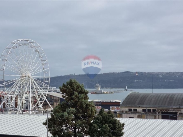 Двустаен апартамент в Варна, Гръцка махала - 62 кв.м за 2420 €/кв.м - Снимка #1