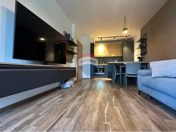 Двустаен апартамент в к.к. Св.Св. Константин и Елена - 65 кв.м за 4000 €/кв.м - Снимка #1