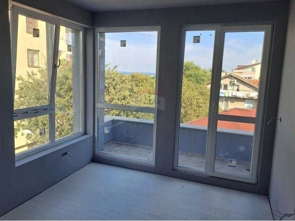 Двустаен апартамент в Варна, Аспарухово - 50 кв.м за 1660 €/кв.м - Снимка #1