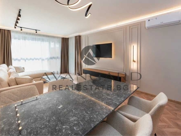 Двустаен апартамент в Пловдив, Кючук Париж - 77 кв.м за 1916 €/кв.м - Снимка #1