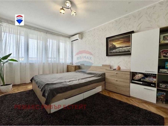 Тристаен апартамент в Русе, Широк център - 87 кв.м за 1574 €/кв.м - Снимка #1
