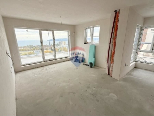 Тристаен апартамент в Варна, Бриз - 111 кв.м за 2568 €/кв.м - Снимка #1