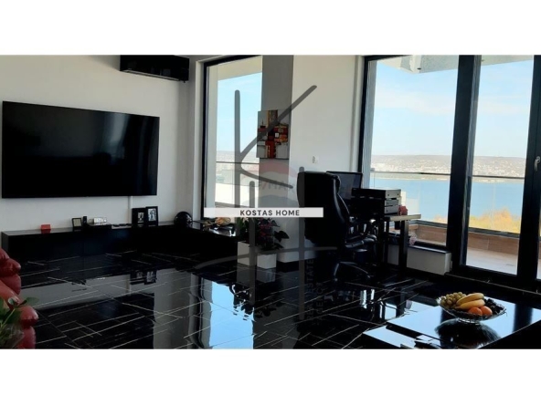 Тристаен апартамент в Варна, Галата - 112 кв.м за 1161 €/кв.м - Снимка #1