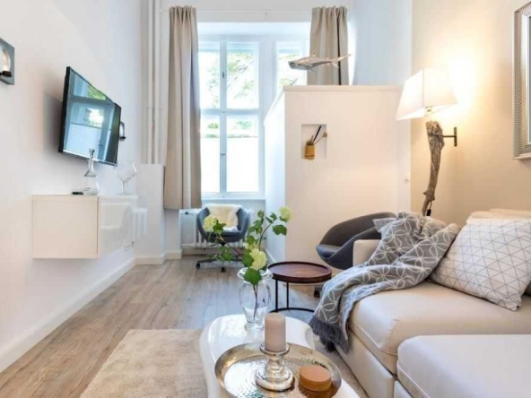 Тристаен апартамент в София, Студентски град - 97 кв.м за 1096 €/кв.м - Снимка #1