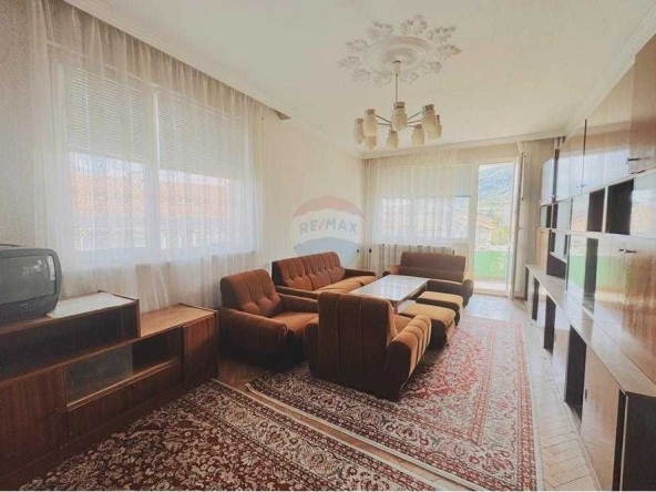 Многостаен апартамент в Шумен, Военно училище - 143 кв.м за 1248 €/кв.м - Снимка #1