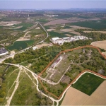 Промишлена сграда в с. Хан Крум, Област Шумен - 84102 кв.м за 42 €/кв.м - Снимка #1