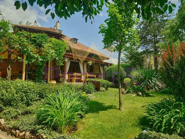 Къща в с. Бръшлян, Област Бургас - 233 кв.м за 679 €/кв.м - Снимка #1