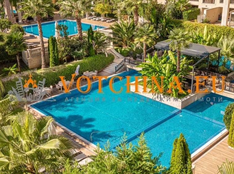 Двустаен апартамент в к.к. Златни пясъци - 69 кв.м за 1294 €/кв.м - Снимка #1