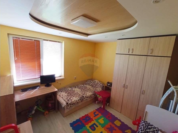 Тристаен апартамент в Русе, Дружба 2 - 72 кв.м за 1181 €/кв.м - Снимка #1