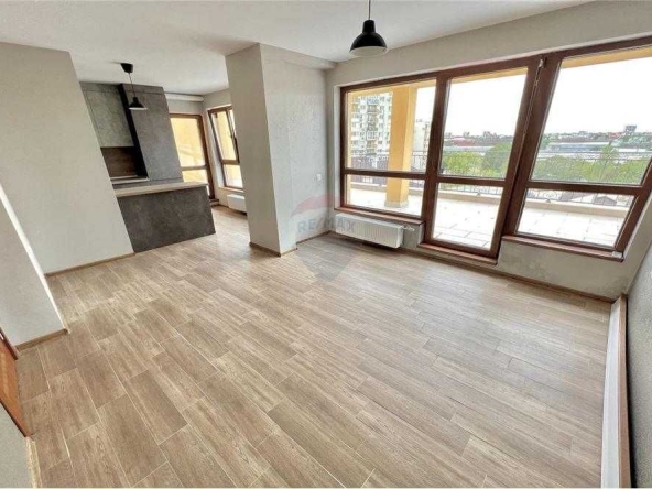 Тристаен апартамент в Русе, Родина 1 - 144 кв.м за 1375 €/кв.м - Снимка #1