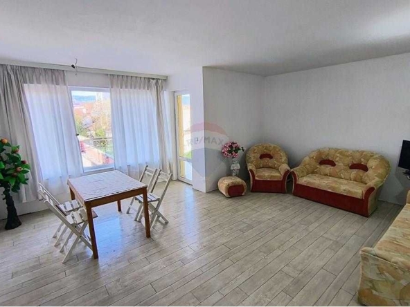 Тристаен апартамент в Шумен, Център - 125 кв.м за 1056 €/кв.м - Снимка #1