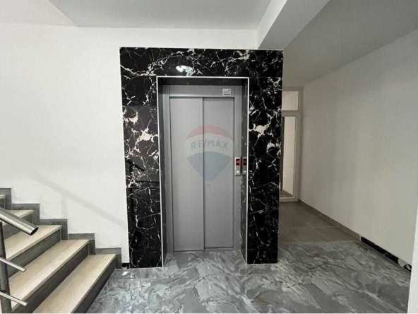 Двустаен апартамент в Шумен, Добруджански - 54 кв.м за 1455 €/кв.м - Снимка #1