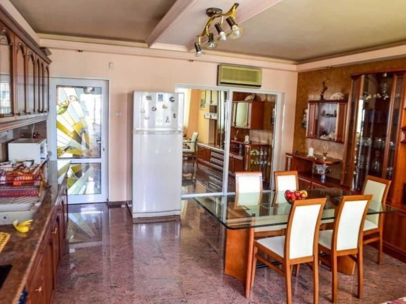 Четиристаен апартамент в София, Славия - 110 кв.м за 1187 €/кв.м - Снимка #1