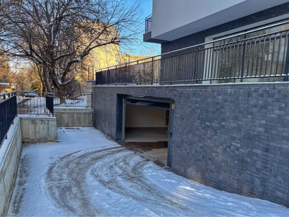 Гараж / Паркомясто в Плевен, Сторгозия - 26 кв.м за 294 €/кв.м - Снимка #1